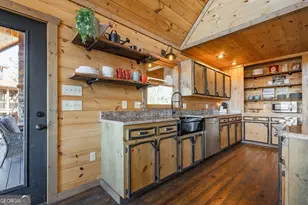 560 Endless View Rd, Mineral Bluff, GA 30559 - Photo 10