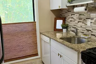 709 Woodcliff Dr, Atlanta, GA 30350 - Photo 2