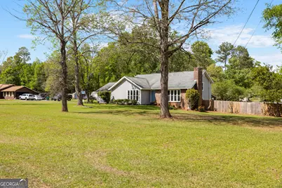 105 Surrey Place, Perry, GA 31069 - Photo 2