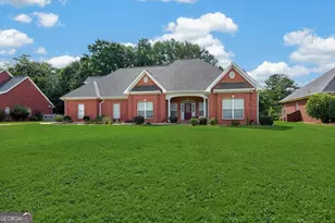 214 Knob Hill Dr, Warner Robins, GA 31088 - Photo 2