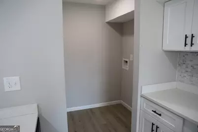 1321 Surrey Lane SW #1321, Marietta, GA 30008 - Photo 8