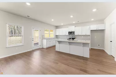 755 Lakehaven Lane, Loganville, GA 30052 - Photo 10