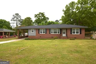 2878 Riverview Rd, Macon, GA 31204 - Photo 1