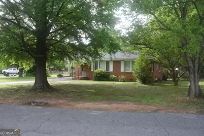 135 Briardale Avenue, Warner Robins, GA 31093 - Photo 2