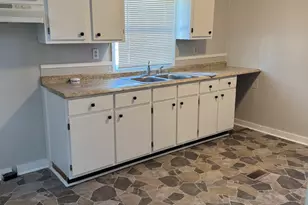 705 W 14th Ave, Cordele, GA 31015 - Photo 8