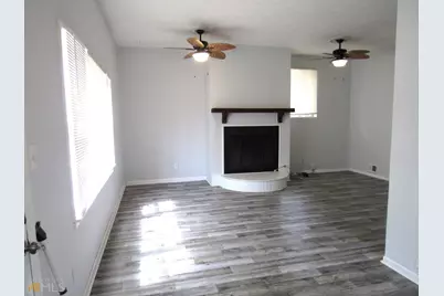 8337 Holly Drive, Jonesboro, GA 30238 - Photo 2