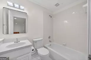 1015 Heatherbrook Ln NE, Atlanta, GA 30324 - Photo 28