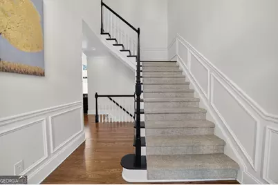 1015 Heatherbrook Lane NE, Atlanta, GA 30324 - Photo 2