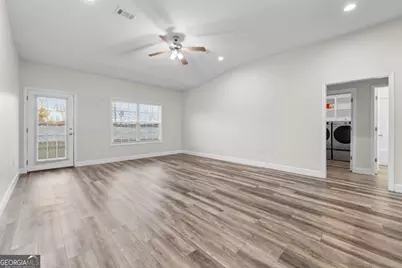 672 Lakeside Circle, Baxley, GA 31513 - Photo 14