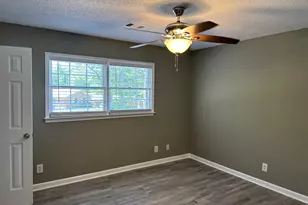 205 Maret St, Hartwell, GA 30643 - Photo 12