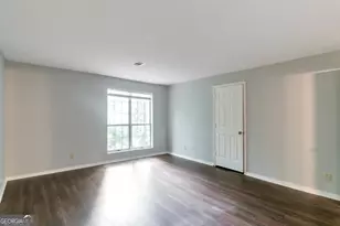 5551 Mountain Springs Cir, Stone Mountain, GA 30088 - Photo 8