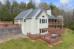 95 Hickory Ave, Blue Ridge, GA 30513 - Photo 4