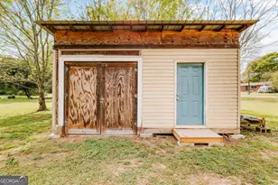 329 Gordon Cir, Winterville, GA 30683 - Photo 8