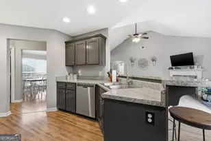 208 Sandalwood Cir, Statesboro, GA 30458 - Photo 10