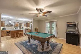 210 Wildwood Dr, Statesboro, GA 30458 - Photo 2