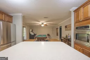 210 Wildwood Dr, Statesboro, GA 30458 - Photo 8