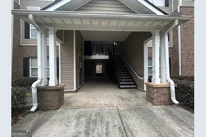 8104 Fairington Ridge Circle, Lithonia, GA 30038 - Photo 2