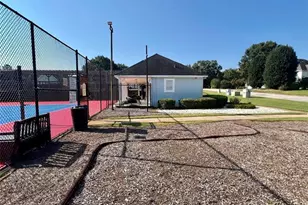 4063 Sweetwater Pkwy, Ellenwood, GA 30294 - Photo 6