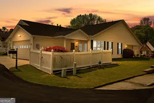 1017 Pinehurst Dr, Peachtree City, GA 30269 - Photo 2