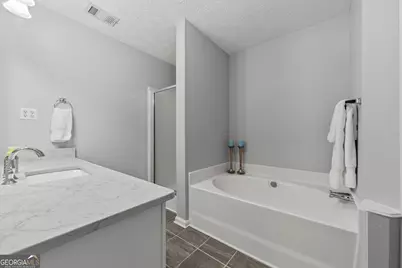 1001 Holly Drive, Gainesville, GA 30501 - Photo 24