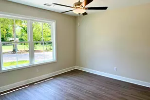 4 Roundtree St, Statesboro, GA 30458 - Photo 6