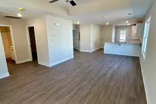 6 Roundtree St, Statesboro, GA 30458 - Photo 6