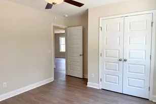 6 Roundtree St, Statesboro, GA 30458 - Photo 8