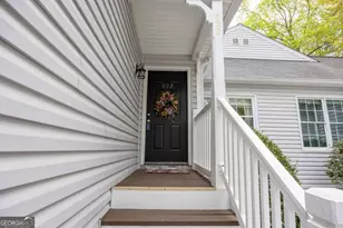 832 Cannon Run, Marietta, GA 30064 - Photo 2