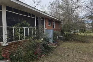 311 Fourth St, Tennille, GA 31089 - Photo 2