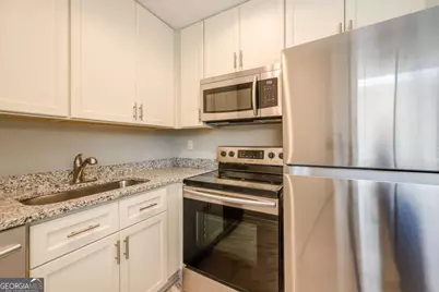 880 Saint Charles Avenue NE, Atlanta, GA 30306 - Photo 12