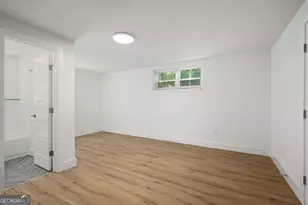 880 St Charles Ave NE, Atlanta, GA 30306 - Photo 10