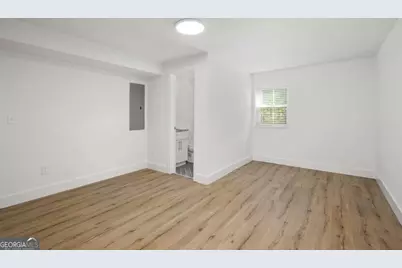 880 Saint Charles Avenue NE, Atlanta, GA 30306 - Photo 8