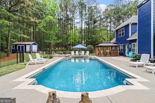 253 Timbercreek Estates Dr, Sharpsburg, GA 30277 - Photo 2