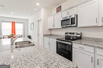 115 N Chesapeake Bay Drive, Locust Grove, GA 30248 - Photo 6