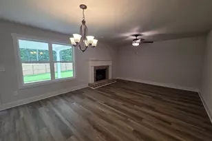 957 Widener Memorial Dr, Winder, GA 30680 - Photo 4