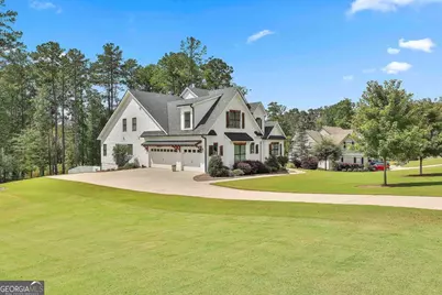 170 Belle Maison Drive, Newnan, GA 30265 - Photo 2