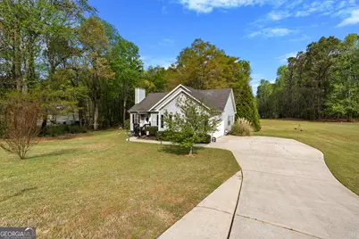 95 Otara Woods Drive, Newnan, GA 30263 - Photo 4