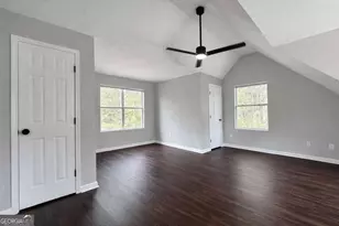 5356 Biffle Rd, Stone Mountain, GA 30088 - Photo 10