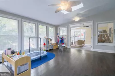 945 E Riverbend Drive SW, Lilburn, GA 30047 - Photo 14