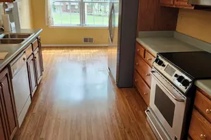 3027 Carol Dr, Fayetteville, GA 30214 - Photo 8