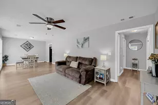 1517 Country Ct, Auburn, GA 30011 - Photo 8