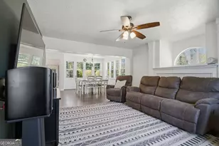 57 Biltmore Cir, Sharpsburg, GA 30277 - Photo 16