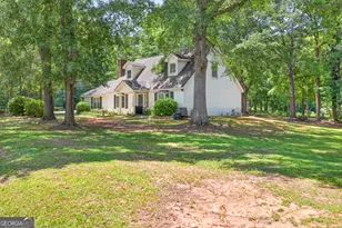 210 Bernice Dr, Bogart, GA 30622 - Photo 2