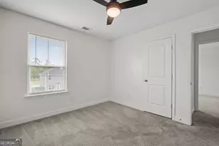 744 Fairview Cir, Hinesville, GA 31313 - Photo 16