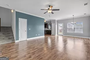 744 Fairview Cir, Hinesville, GA 31313 - Photo 4