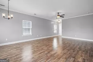 744 Fairview Cir, Hinesville, GA 31313 - Photo 6