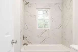 1305 Morningside Dr, Waycross, GA 31501 - Photo 28