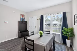 425 Brightleaf Cir, Hinesville, GA 31313 - Photo 4