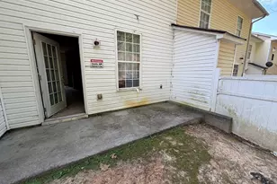 6071 Camden Forrest Dr, Riverdale, GA 30296 - Photo 16