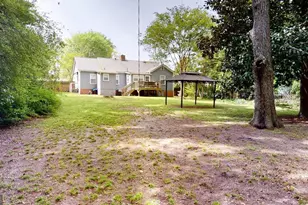 69 W Stephens St, Winder, GA 30680 - Photo 34